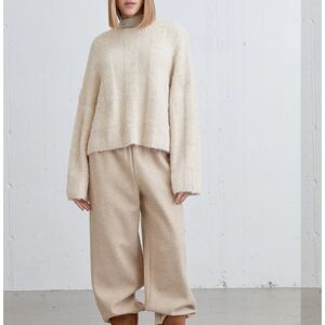 OAK + FORT Soft Beige Sweater Sz Small